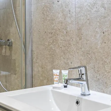 Appartement Le Logis Cannois Au Calme En Centre-ville Cannes