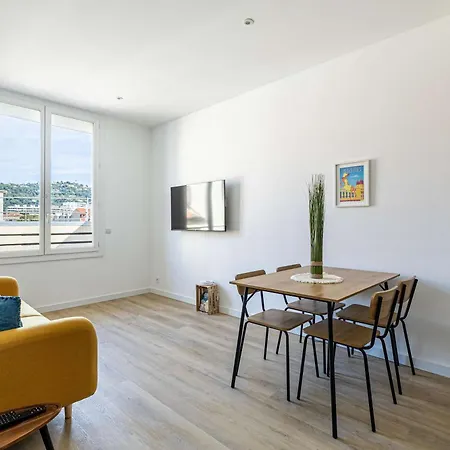 Apartamento Le Merle Au Calme En Centre-ville, Position Strategique Proche Du Palais, Plages Et Commerces Cannes